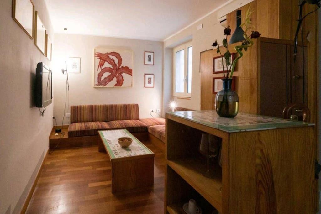 Il Velarium Del Colosseo Apartment Roma Ngoại thất bức ảnh